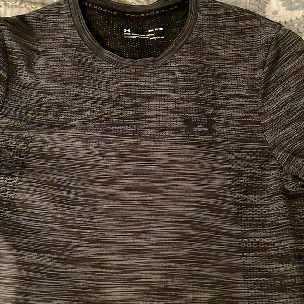 Small boy’s Tshirt, Under Armour.